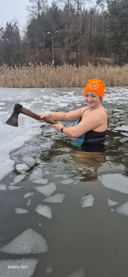 Zimna woda niestraszna Krasnostawskim Karpiom! [GALERIA ZDJĘĆ]