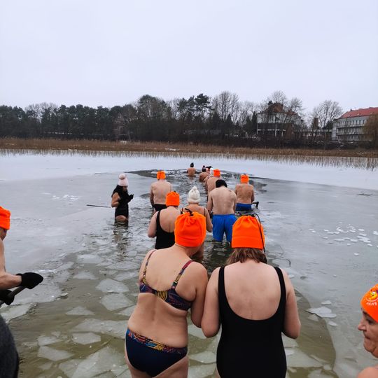 Zimna woda niestraszna Krasnostawskim Karpiom! [GALERIA ZDJĘĆ]