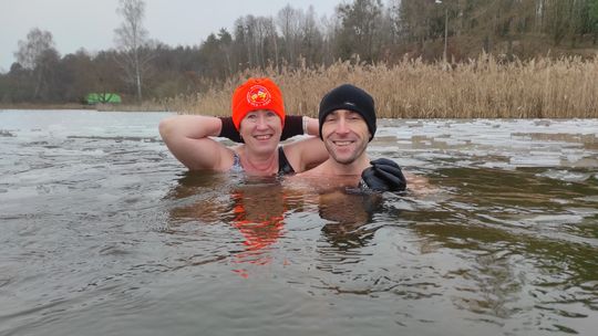 Zimna woda niestraszna Krasnostawskim Karpiom! [GALERIA ZDJĘĆ]