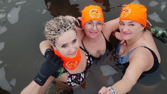 Zimna woda niestraszna Krasnostawskim Karpiom! [GALERIA ZDJĘĆ]