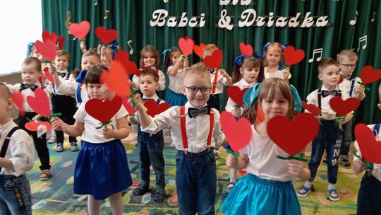 Chełm. Dzień Babci i Dziadka w Przedszkolu Miejskim nr 11 [GALERIA ZDJĘĆ]