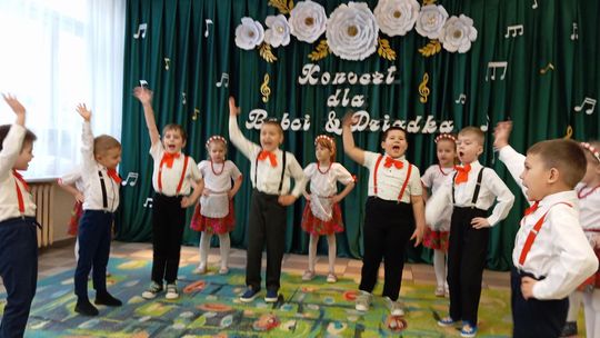 Chełm. Dzień Babci i Dziadka w Przedszkolu Miejskim nr 11 [GALERIA ZDJĘĆ]