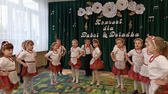 Chełm. Dzień Babci i Dziadka w Przedszkolu Miejskim nr 11 [GALERIA ZDJĘĆ]