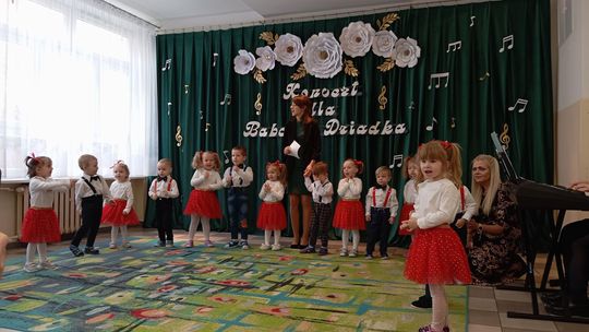 Chełm. Dzień Babci i Dziadka w Przedszkolu Miejskim nr 11 [GALERIA ZDJĘĆ]