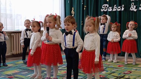 Chełm. Dzień Babci i Dziadka w Przedszkolu Miejskim nr 11 [GALERIA ZDJĘĆ]