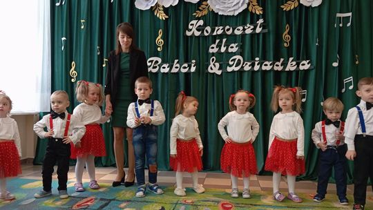 Chełm. Dzień Babci i Dziadka w Przedszkolu Miejskim nr 11 [GALERIA ZDJĘĆ]