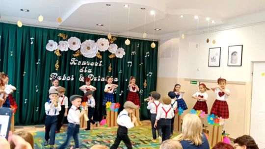 Chełm. Dzień Babci i Dziadka w Przedszkolu Miejskim nr 11 [GALERIA ZDJĘĆ]