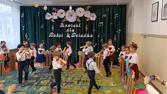 Chełm. Dzień Babci i Dziadka w Przedszkolu Miejskim nr 11 [GALERIA ZDJĘĆ]