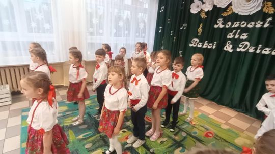 Chełm. Dzień Babci i Dziadka w Przedszkolu Miejskim nr 11 [GALERIA ZDJĘĆ]