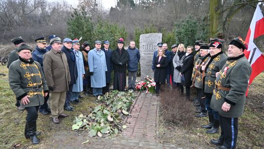 Pow. krasnostawski. Upamiętnili 162 rocznicę Powstania Styczniowego [GALERIA ZDJĘĆ]