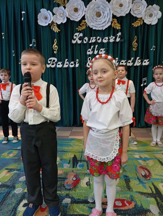 Chełm. Dzień Babci i Dziadka w Przedszkolu Miejskim nr 11 [GALERIA ZDJĘĆ]