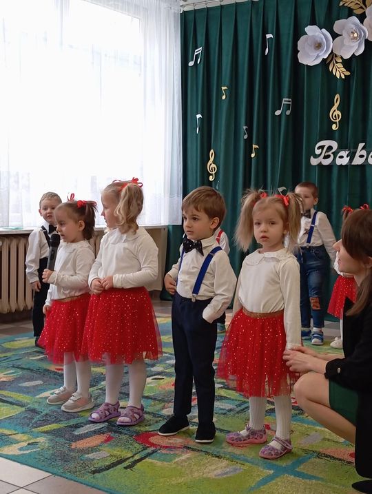 Chełm. Dzień Babci i Dziadka w Przedszkolu Miejskim nr 11 [GALERIA ZDJĘĆ]