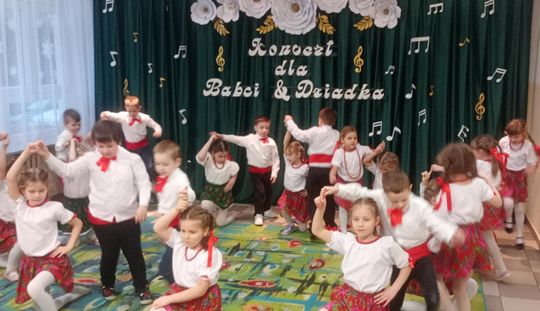 Chełm. Dzień Babci i Dziadka w Przedszkolu Miejskim nr 11 [GALERIA ZDJĘĆ]