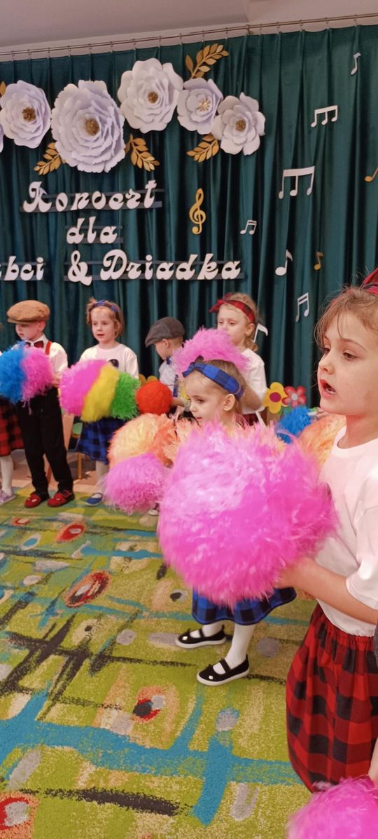 Chełm. Dzień Babci i Dziadka w Przedszkolu Miejskim nr 11 [GALERIA ZDJĘĆ]