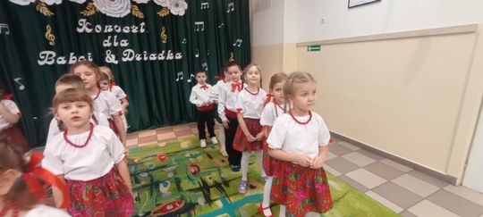 Chełm. Dzień Babci i Dziadka w Przedszkolu Miejskim nr 11 [GALERIA ZDJĘĆ]