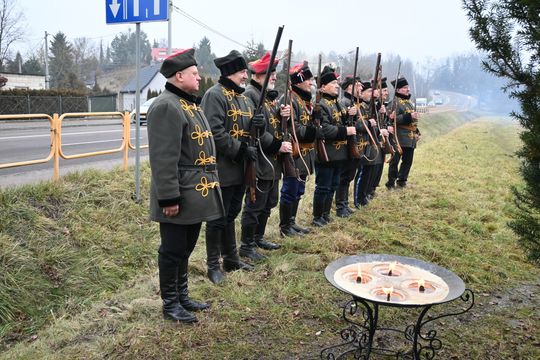 Pow. krasnostawski. Upamiętnili 162 rocznicę Powstania Styczniowego Pow. krasnostawski. Upamiętnili 162 rocznicę Powstania Styczniowego