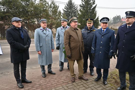 Pow. krasnostawski. Upamiętnili 162 rocznicę Powstania Styczniowego Pow. krasnostawski. Upamiętnili 162 rocznicę Powstania Styczniowego