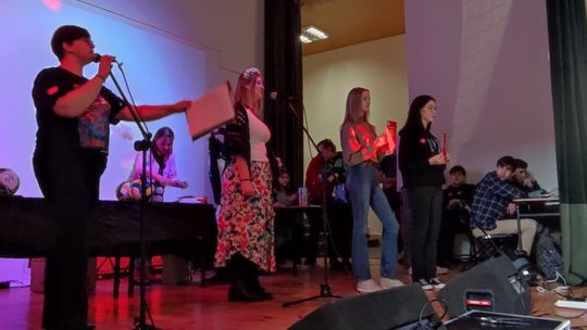 Chełm. W IV LO już zagrała Wielka Orkiestra Świątecznej Pomocy [GALERIA ZDJĘĆ]