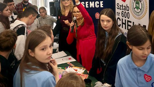 Chełm. Finał Wielkiej Orkiestry Świątecznej Pomocy  w SP nr 8 [GALERIA ZDJĘĆ]