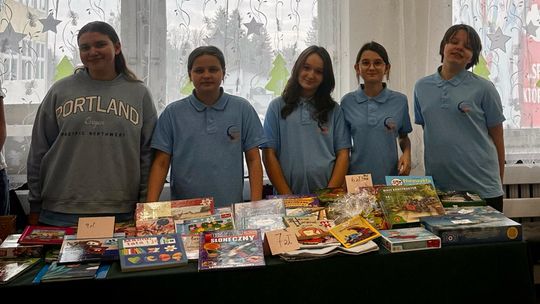 Chełm. Finał Wielkiej Orkiestry Świątecznej Pomocy  w SP nr 8 [GALERIA ZDJĘĆ]