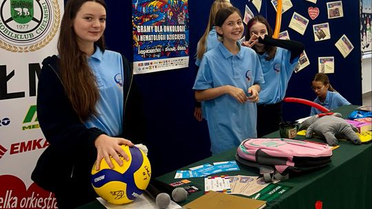 Chełm. Finał Wielkiej Orkiestry Świątecznej Pomocy  w SP nr 8 [GALERIA ZDJĘĆ]