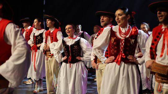 Chełm. Koncert kolęd i pastorałek pt. "Bracia patrzcie jeno" [GALERIA ZDJĘĆ]