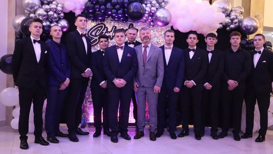 Studniówka 2025 - Zespół Szkół Budowlanych i Geodezyjnych w Chełmie [GALERIA ZDJĘĆ]