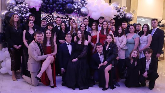 Studniówka 2025 - Zespół Szkół Budowlanych i Geodezyjnych w Chełmie [GALERIA ZDJĘĆ]