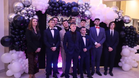 Studniówka 2025 - Zespół Szkół Budowlanych i Geodezyjnych w Chełmie [GALERIA ZDJĘĆ]