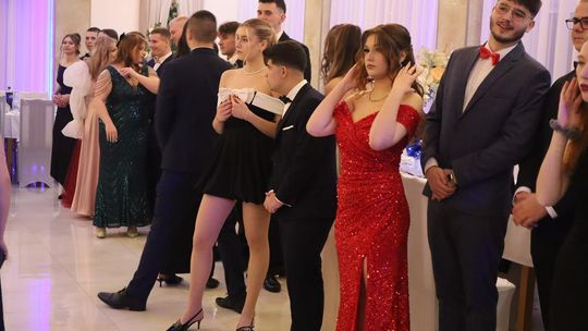 Studniówka 2025 - Zespół Szkół Budowlanych i Geodezyjnych w Chełmie [GALERIA ZDJĘĆ]