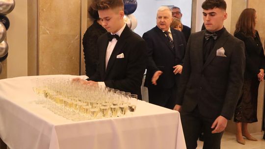 Studniówka 2025 - Zespół Szkół Budowlanych i Geodezyjnych w Chełmie [GALERIA ZDJĘĆ]