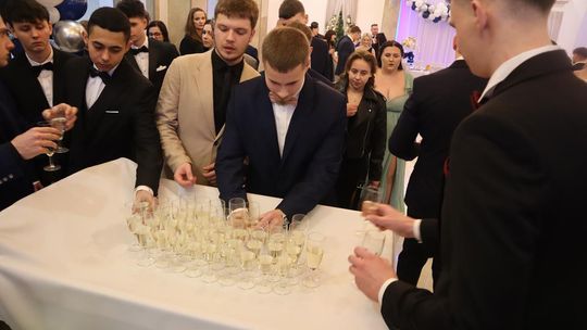 Studniówka 2025 - Zespół Szkół Budowlanych i Geodezyjnych w Chełmie [GALERIA ZDJĘĆ]