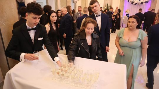 Studniówka 2025 - Zespół Szkół Budowlanych i Geodezyjnych w Chełmie [GALERIA ZDJĘĆ]