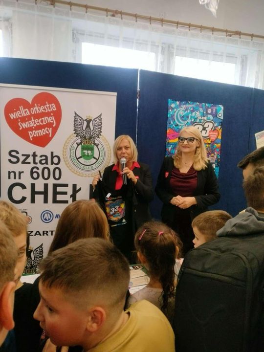Chełm. Finał Wielkiej Orkiestry Świątecznej Pomocy  w SP nr 8 [GALERIA ZDJĘĆ]