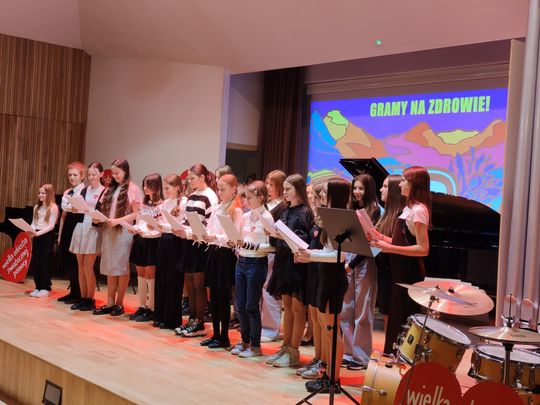 Chełm. Szkoła muzyczna zagrała z Wielką Orkiestrą Świątecznej Pomocy [GALERIA ZDJĘC]