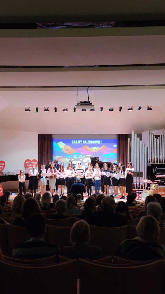 Chełm. Szkoła muzyczna zagrała z Wielką Orkiestrą Świątecznej Pomocy [GALERIA ZDJĘC]