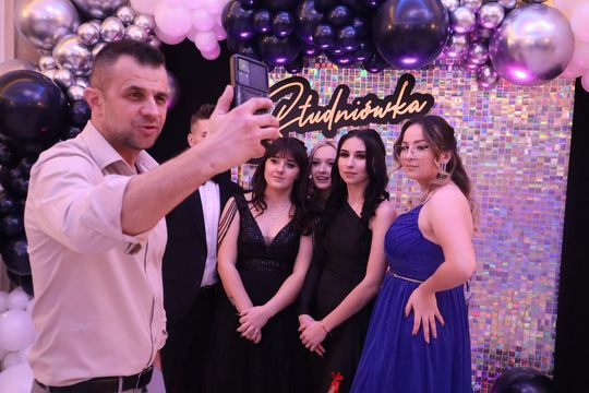 Studniówka 2025 - Zespół Szkół Budowlanych i Geodezyjnych w Chełmie [GALERIA ZDJĘĆ]