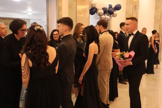 Studniówka 2025 - Zespół Szkół Budowlanych i Geodezyjnych w Chełmie [GALERIA ZDJĘĆ]