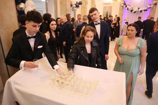 Studniówka 2025 - Zespół Szkół Budowlanych i Geodezyjnych w Chełmie [GALERIA ZDJĘĆ]