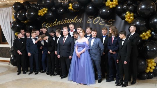 Studniówka 2025 - Zespół Szkół Technicznych w Chełmie cz. I [GALERIA ZDJĘĆ]