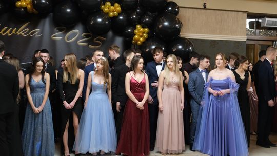 Studniówka 2025 - Zespół Szkół Technicznych w Chełmie cz. I [GALERIA ZDJĘĆ]