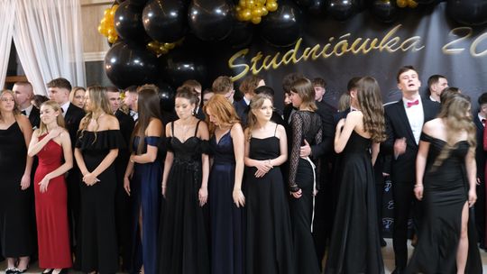 Studniówka 2025 - Zespół Szkół Technicznych w Chełmie cz. I [GALERIA ZDJĘĆ]