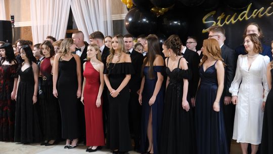 Studniówka 2025 - Zespół Szkół Technicznych w Chełmie cz. I [GALERIA ZDJĘĆ]