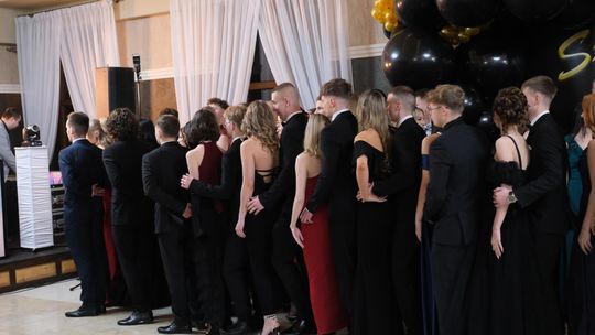 Studniówka 2025 - Zespół Szkół Technicznych w Chełmie cz. I [GALERIA ZDJĘĆ]