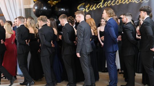 Studniówka 2025 - Zespół Szkół Technicznych w Chełmie cz. I [GALERIA ZDJĘĆ]