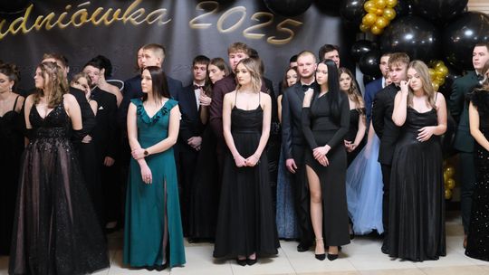 Studniówka 2025 - Zespół Szkół Technicznych w Chełmie cz. I [GALERIA ZDJĘĆ]