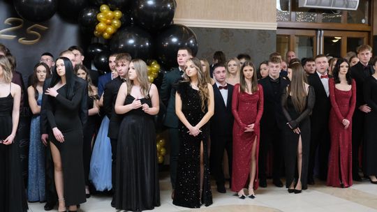 Studniówka 2025 - Zespół Szkół Technicznych w Chełmie cz. I [GALERIA ZDJĘĆ]