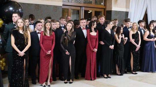 Studniówka 2025 - Zespół Szkół Technicznych w Chełmie cz. I [GALERIA ZDJĘĆ]