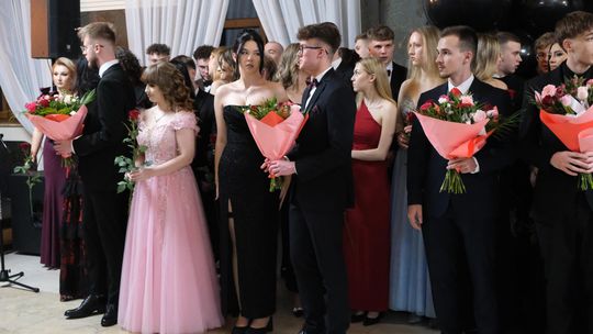 Studniówka 2025 - Zespół Szkół Technicznych w Chełmie cz. I [GALERIA ZDJĘĆ]