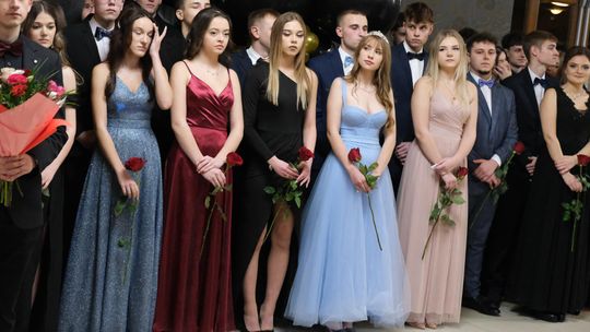 Studniówka 2025 - Zespół Szkół Technicznych w Chełmie cz. I [GALERIA ZDJĘĆ]